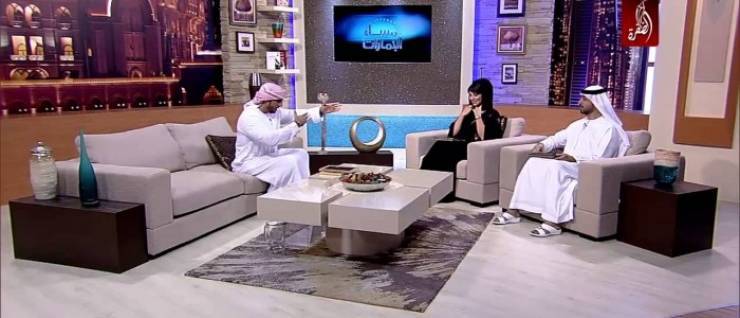 بالفيديو .. ساحر يرعب مذيعة و يجعلها تصرخ على الهواء!!