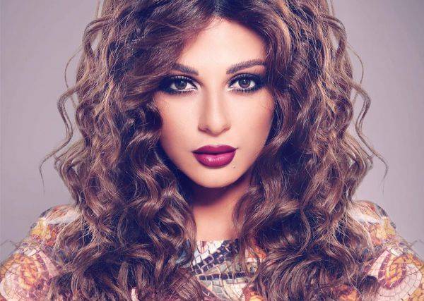 ميريام فارس تبدأ رحلات التسوّق لطفلها الأول