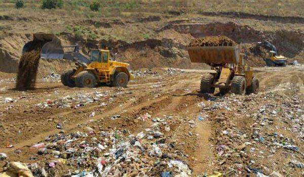 رؤساء البلديات المحيطة بمكب سرار: نرفض الاتيان بالنفايات الى عكار