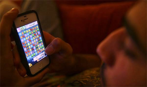 هل تسببت "كاندي كراش" في تحطم الطائرة الروسية؟