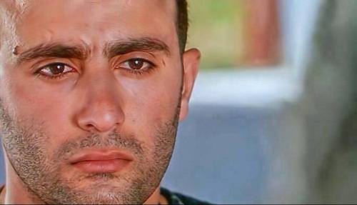 بالصور- ماذا يفعل أحمد السقا في مستشفى السرطان؟