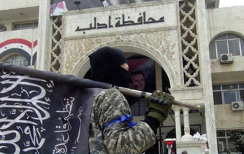 أم وطفلها ضحايا خرق "جبهة النصرة" للهدنة في قرى إدلب