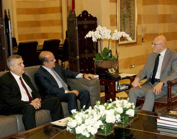التقى حرب وحاكم مصرف لبنان
سلام هنأ نسناس على منصبه الجديد