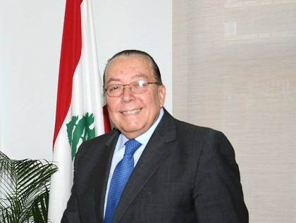المشنوق: نريد مطامر لا بواخر للترحيل