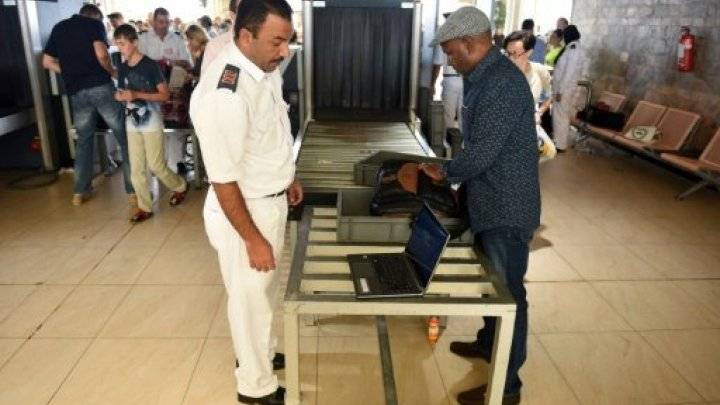 طائرة بريطانية تتجنب صاروخاً في سماء شرم الشيخ