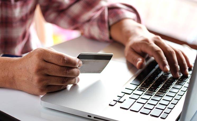 نصائح سهلة لحماية المتسوقين عبر الإنترنت