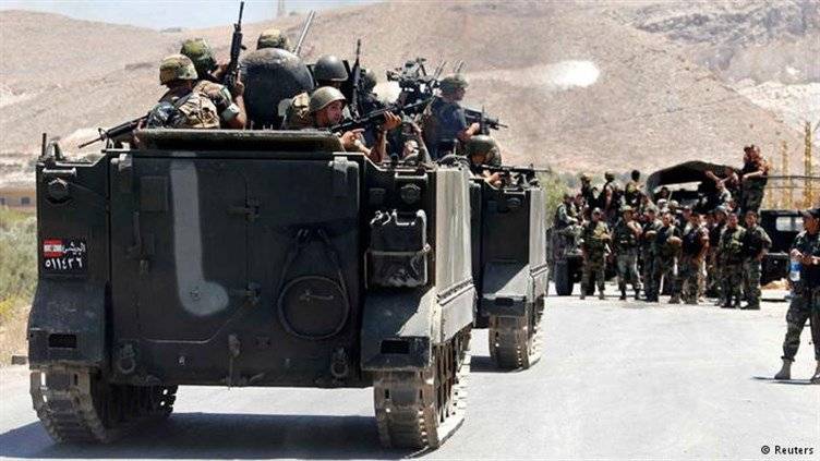 الجيش اللبناني  يشدد إجراءاته عند مداخل عرسال وجردها
