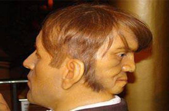 صدق ..الرجل ذو الوجهين