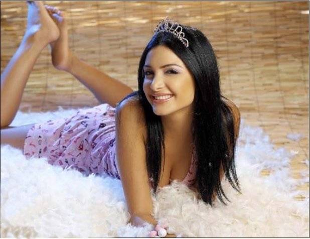 حذف 30 دقيقة من برنامج تلفزيوني بسبب ملابس ماريا! … ماذا ارتدت؟