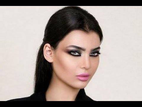 قمر اللبنانية بلون شعر على خطى جويل مردينيان