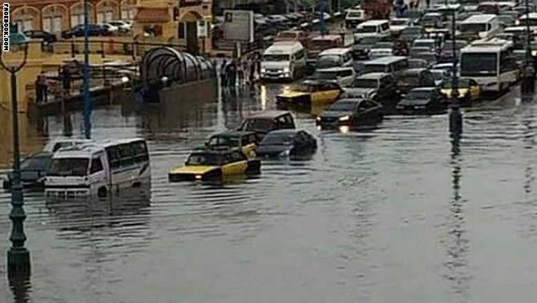 مصر.. ضبط "خلية إرهابية" لسد "بلاعات" الإسكندرية بالإسمنت لإغراقها بمياه الأمطار