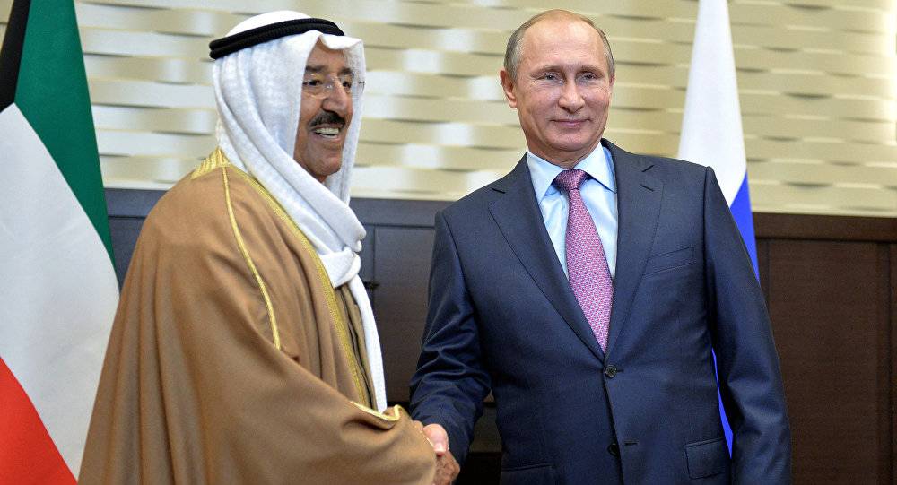 بوتين يعبّر عن سعادته بوصول أمير الكويت إلى روسيا