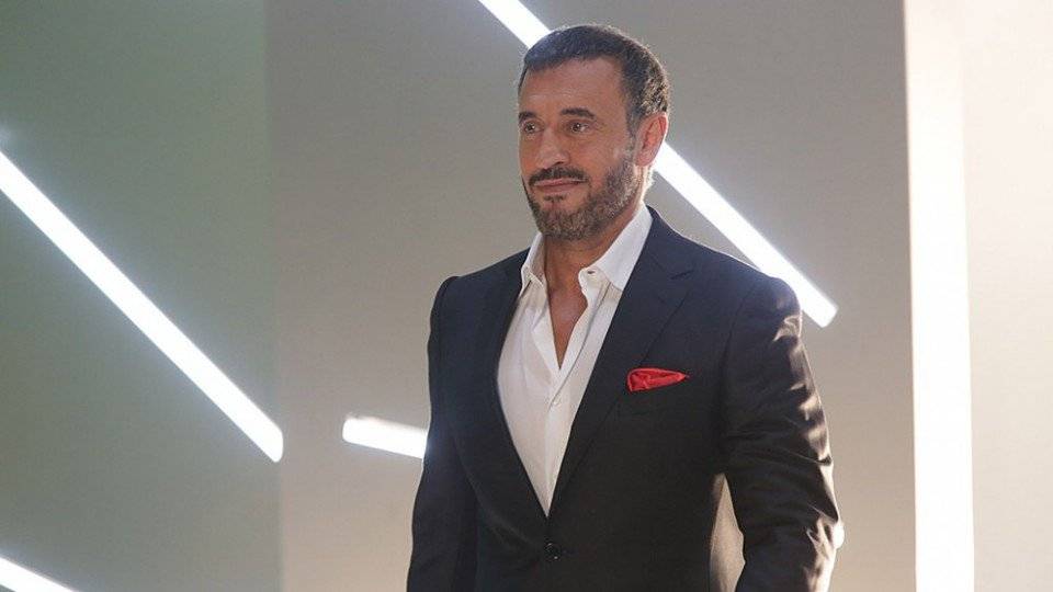 بالصور: من هو النجم العربي الأكثر أناقة بالبدلات الرسميّة؟