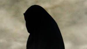 ترفض الصفح عن ابنتها المتوفاة.. فما السبب؟