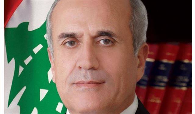 سليمان: كل يغني على دستوره في غياب الرئيس