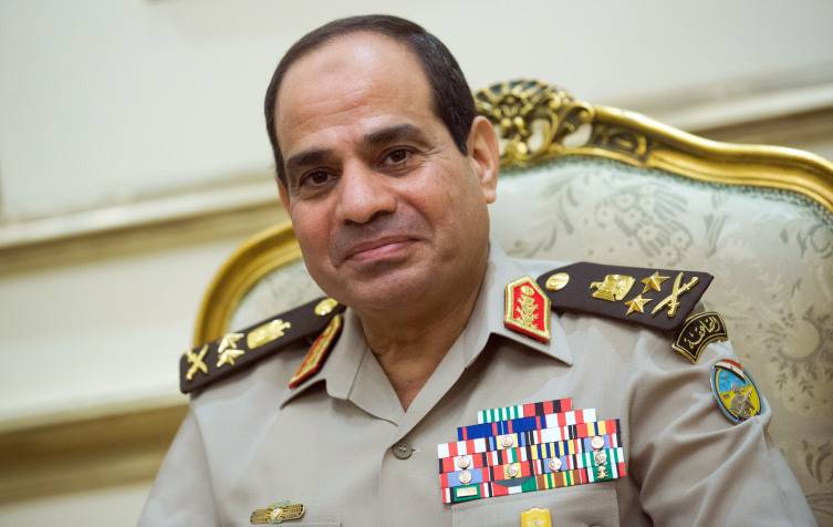 السيسي في زيارة مفاجئة إلى شرم الشيخ: لا نريد التعجل في تحقيقات الطائرة الروسية.. ولن نخفي شيئا