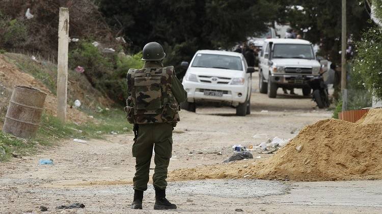 تونس: اعتقال 17 شخصا كانوا ينوون الانضمام لجماعات مسلحة في ليبيا