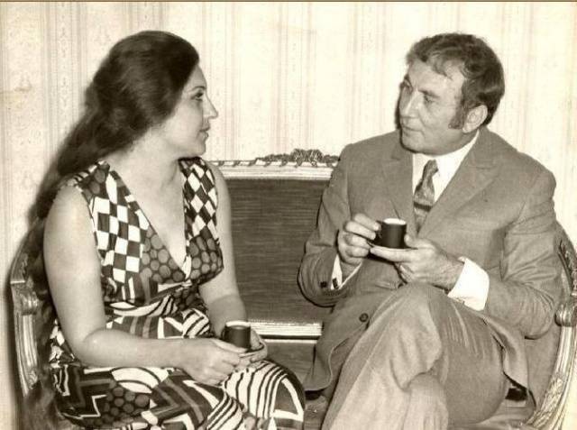 معلومات : شاهدوا ماذا كتب نزار قبّاني على قبر بلقيس