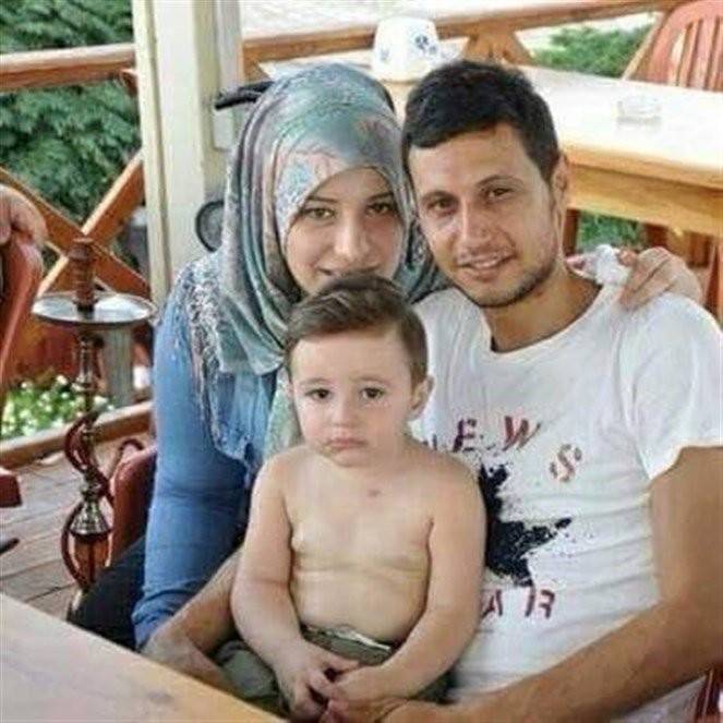 رحلا شهيدين وبقي طفلهما جريحاً!