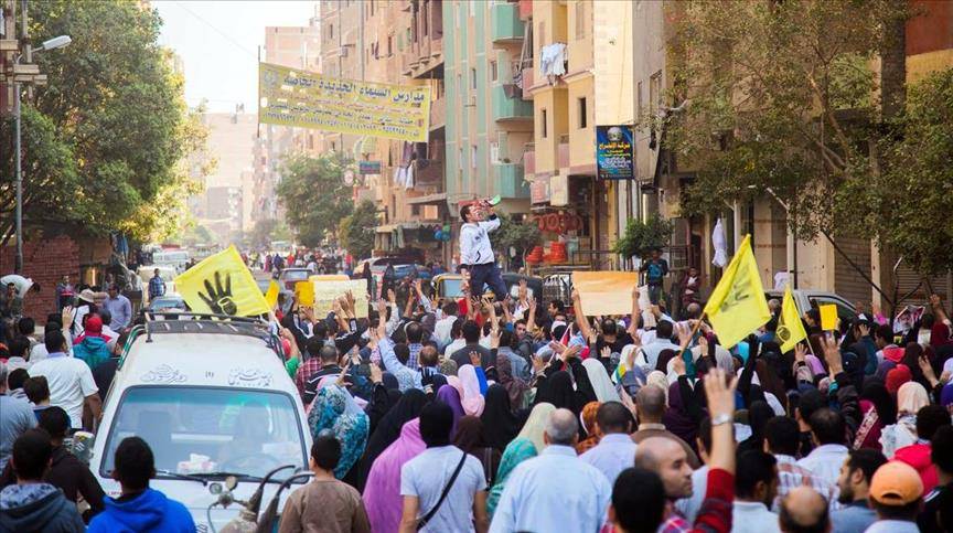مظاهرات مصرية تطالب بمقاطعة الانتخابات وتندد بالأوضاع الاقتصادية السيئة