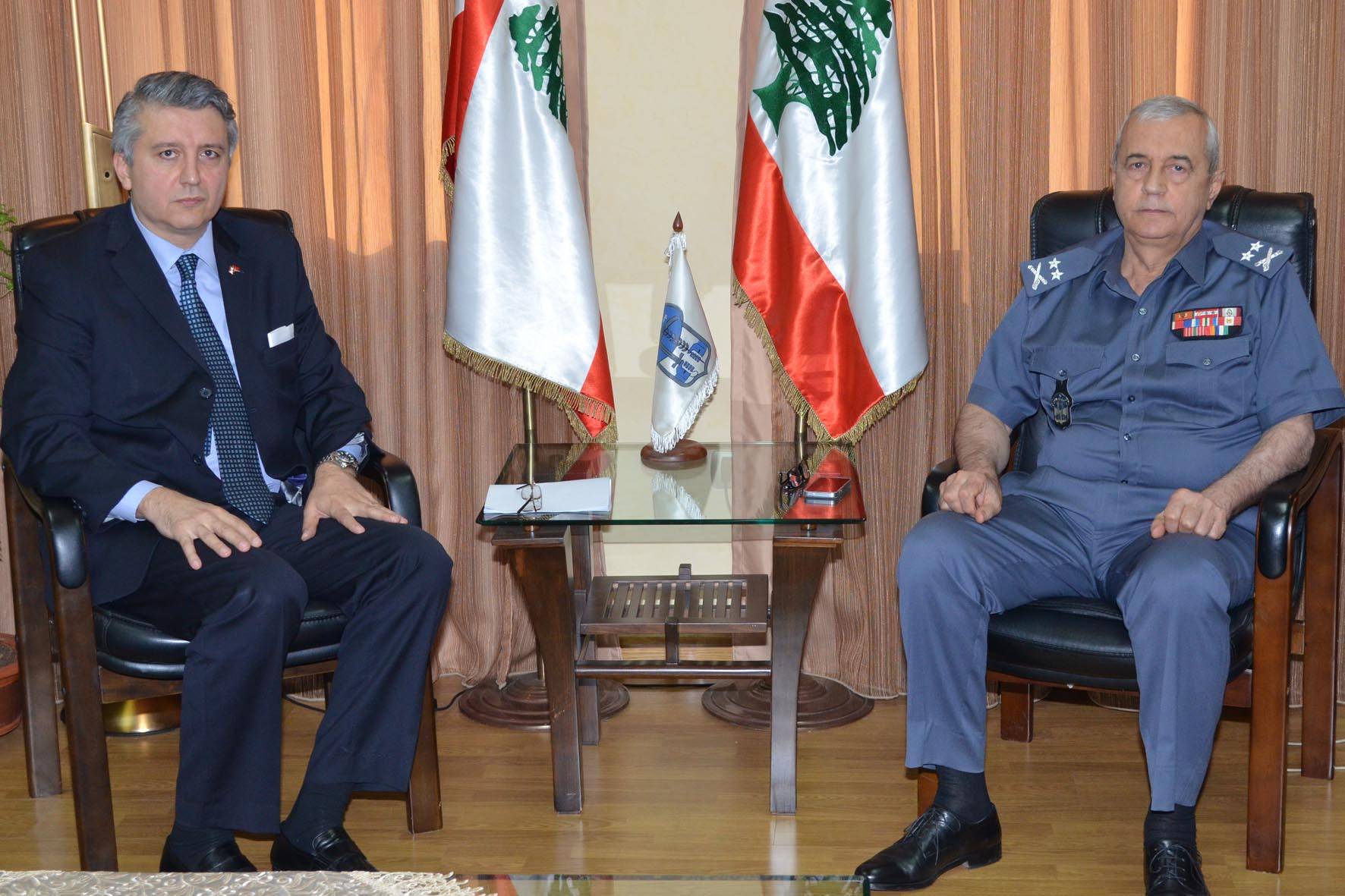 بصبوص التقى السفير التركي ووفدا من 