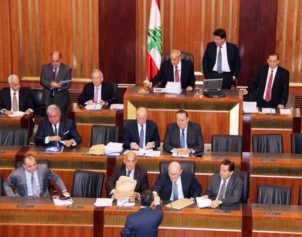 بري يقطع جلسة المساء بعد الجريمة الارهابيّة: يُريدون تعطيل لبنان
جلسة «الضرورة»: إقرار 22 قانونا مالياً وانمائياً واستعادة الجنسيّة وسلامة الغذاء
قانون الانتخاب الى لجنة مُصغرة.... واليوم أموال البلديّات وقوانين حماية لبنان
