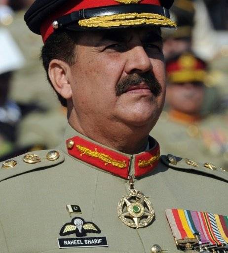 قائد الجيش الباكستاني يبدأ زيارة للولايات المتحدة مع تزايد الضغوط في الملف الافغاني