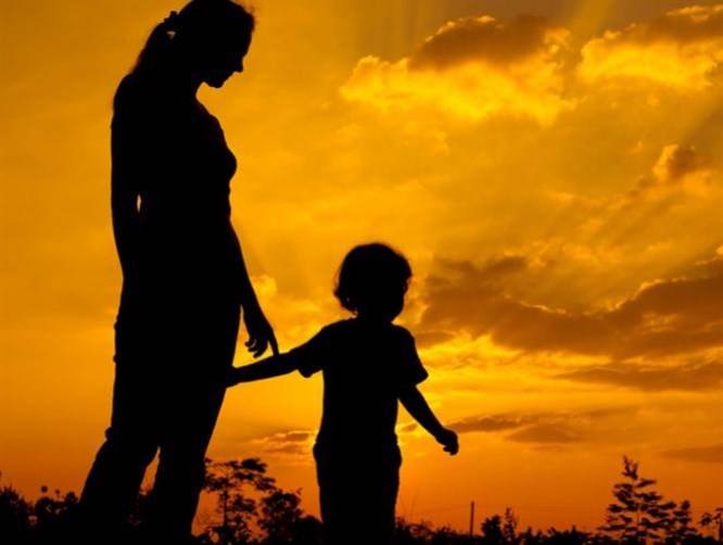 من أصغر شهداء برج البراجنة الى أمّه