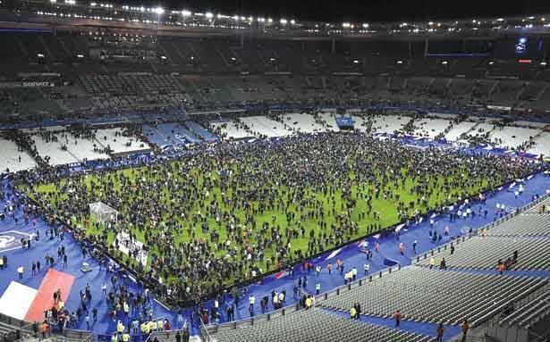 ارتفاع محصلة قتلى اعتداءات باريس إلى 153 قتيلاً (CNN)