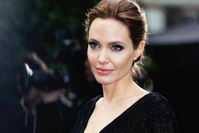 ما حقيقة تصريح Angelina Jolie الناري عن ضحايا بيروت؟