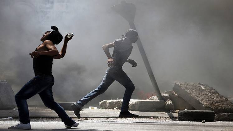 إستشهاد فلسطينيين اثنين بمواجهات مع الجيش الإسرائيلي في مخيم قلنديا