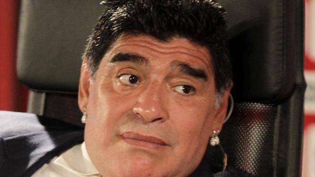 مارادونا : العزاء للضحايا في فرنسا .. ولبنان