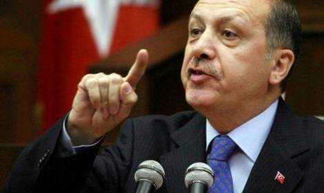صور  أردوغان يمزح مع أوباما تثير الغضب
