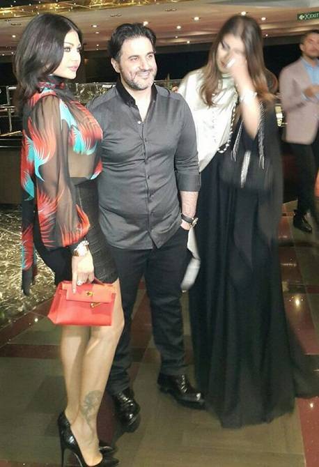 شاهد ماذا إرتدى المشاهير على متن باخرة Stars on Board