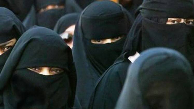 تونس توقف 7 نساء من مكتب "داعش" الإعلامي