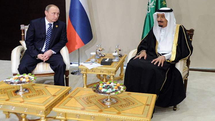 الكرملين: بوتين ناقش تسوية الأزمة السورية مع العاهل السعودي