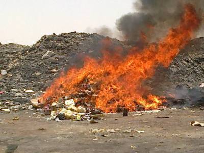 حريق نفايات في الدورة