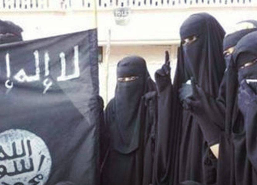 7 نساء يروّجن لـ