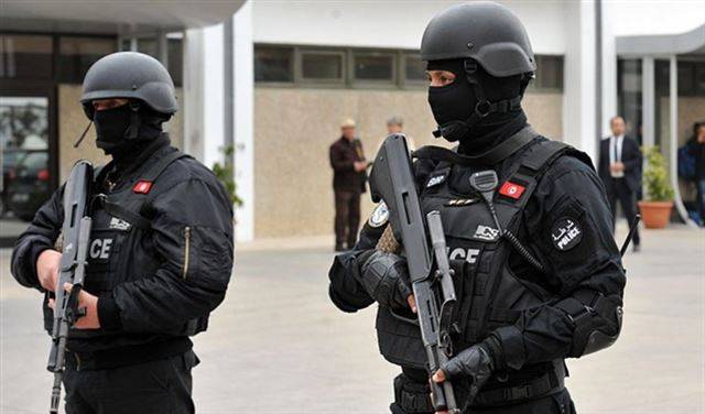 وزير تونسي: أحبطنا هجوما إرهابيا كبيرا