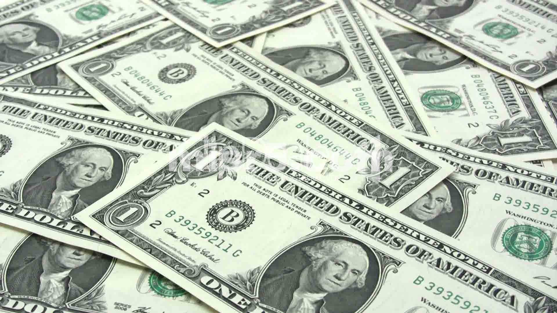 الدولار يتراجع أمام الين