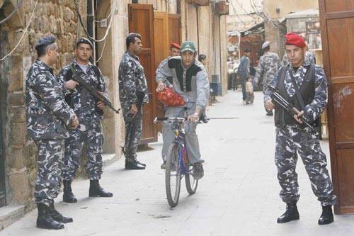 من هو العنصر الأمني المتورط بنقل ارهابيين؟