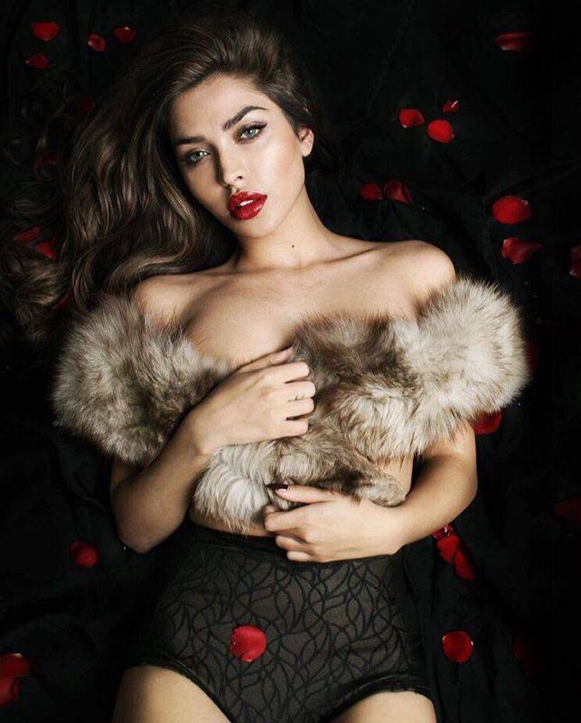 مجددا..نايا تنشر صورا جريئة