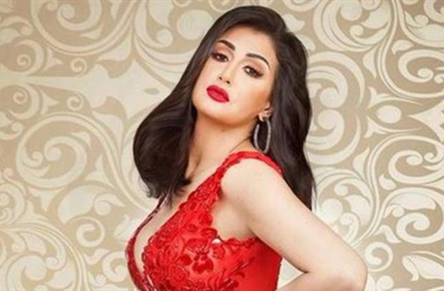 كيف ردت مديرة أعمال غادة عبد الرازق على اتهامها بالسرقة؟