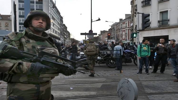 ارتفاع حصيلة ضحايا هجوم باريس إلى 130 شخصا