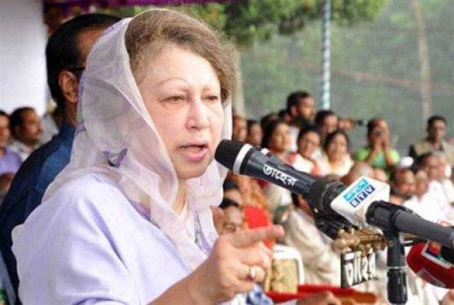 بالصور.. تعرّفوا على رئيسة الوزراء التي أُعدمت الأمس، والسبب؟!