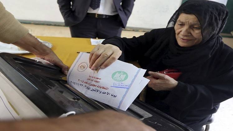 انتخابات برلمان مصر ترسم علامات استفهام في مرحلتيها