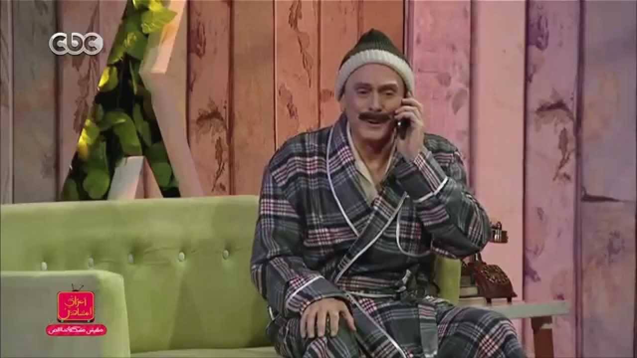 فيديو واقعي ومؤثر .. الغربة بين الأب وابنه داخل البيت الواحد