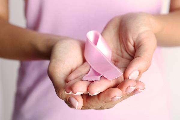 10 أعشاب طبيعية للوقاية من سرطان الثدي