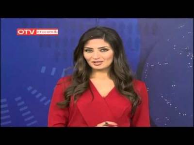 بالفيديو.. معركة عنيفة مباشرة على الهواء بطلتها مذيعة