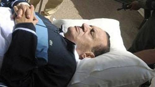 "فجر السعيد" تكشف حقيقة وفاة "مبارك"